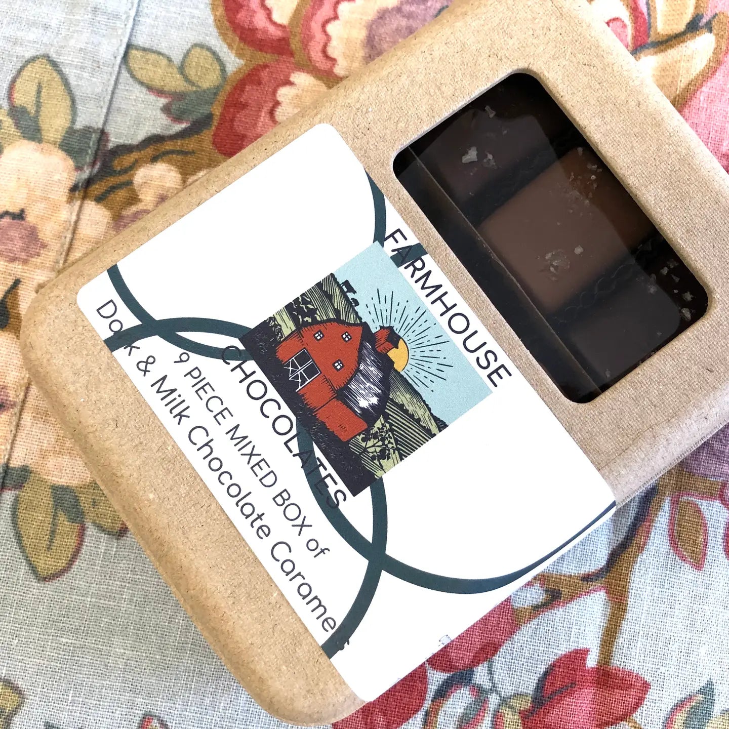 Farmhouse Chocolates - 9 Piece Mixed Box of Dark & Milk Chocolate Caramels