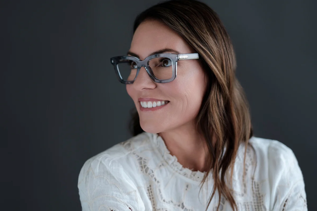 Benny’s Eyewear - Gianna