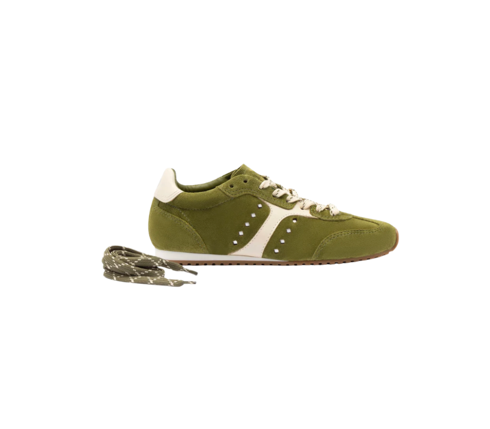 Stella Sneaker