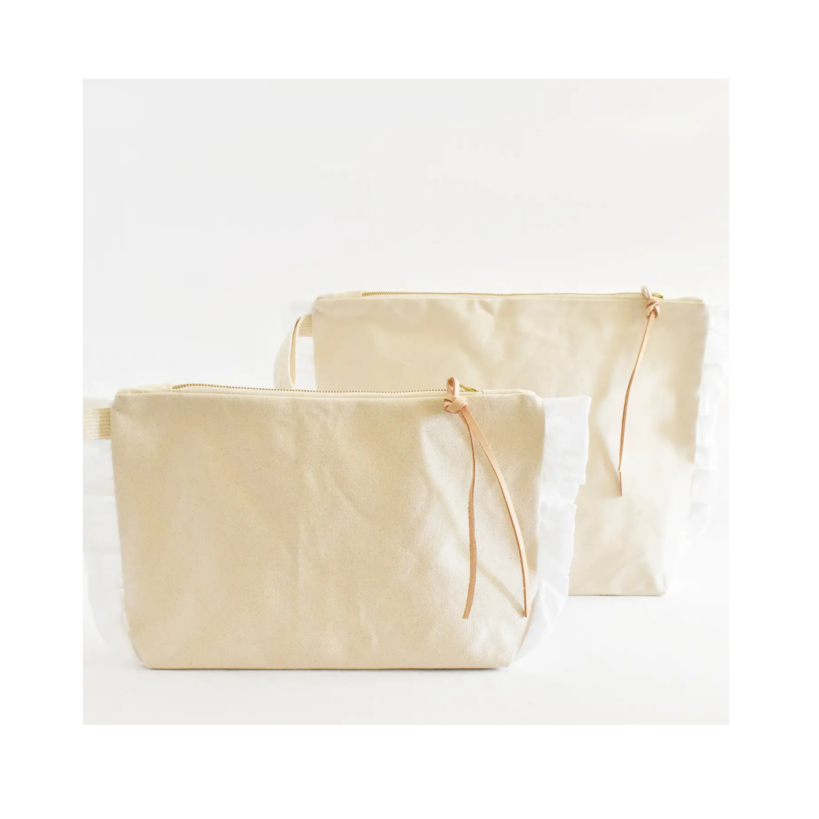 Ruffle Cotton Zipper Pouch