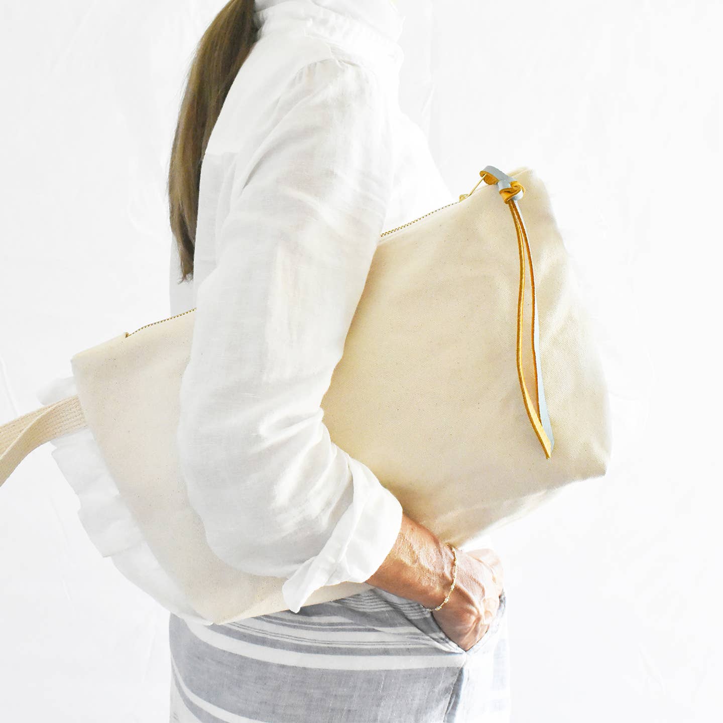 Ruffle Cotton Zipper Pouch