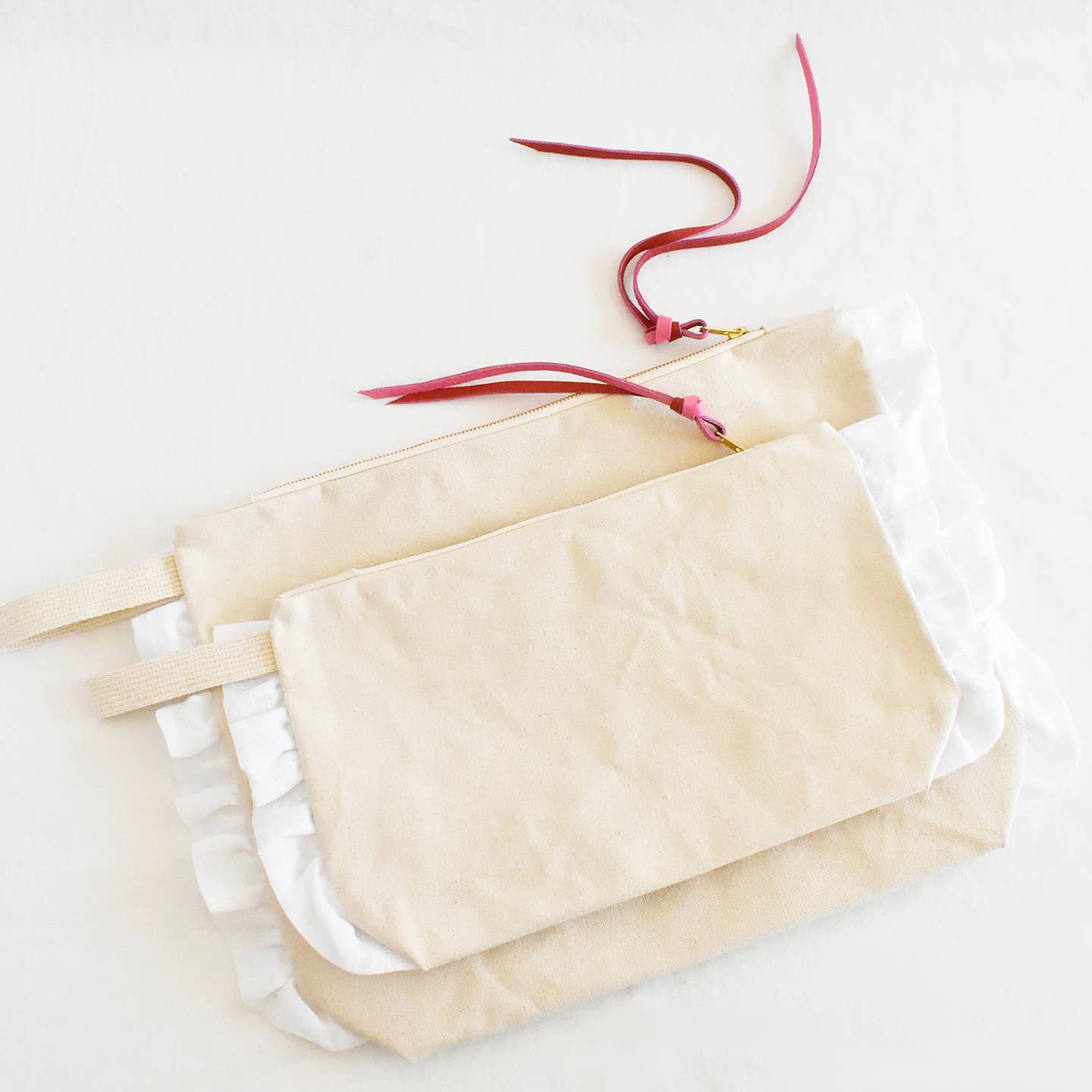 Ruffle Cotton Zipper Pouch