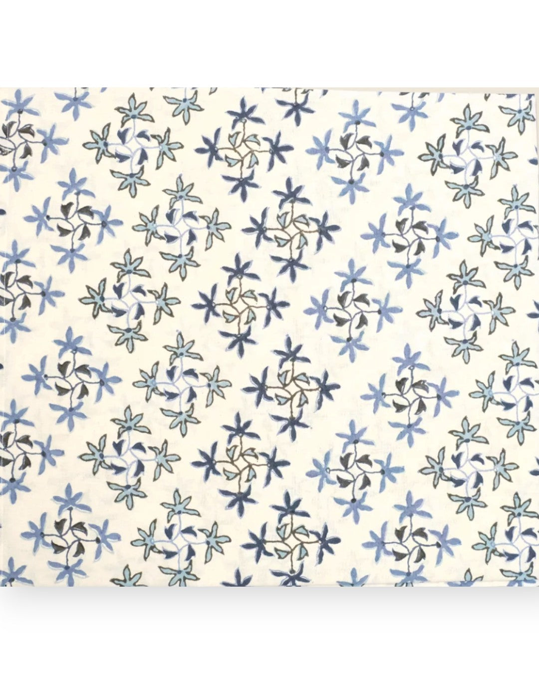 Celeste Tablecloth Lapis Magnolia / 72"x127"