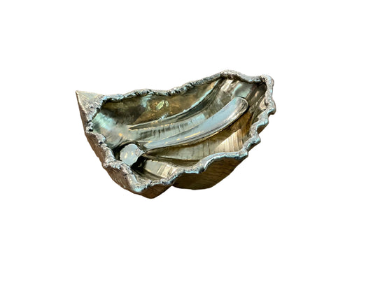 Oyster Shell Salt & Pepper Well