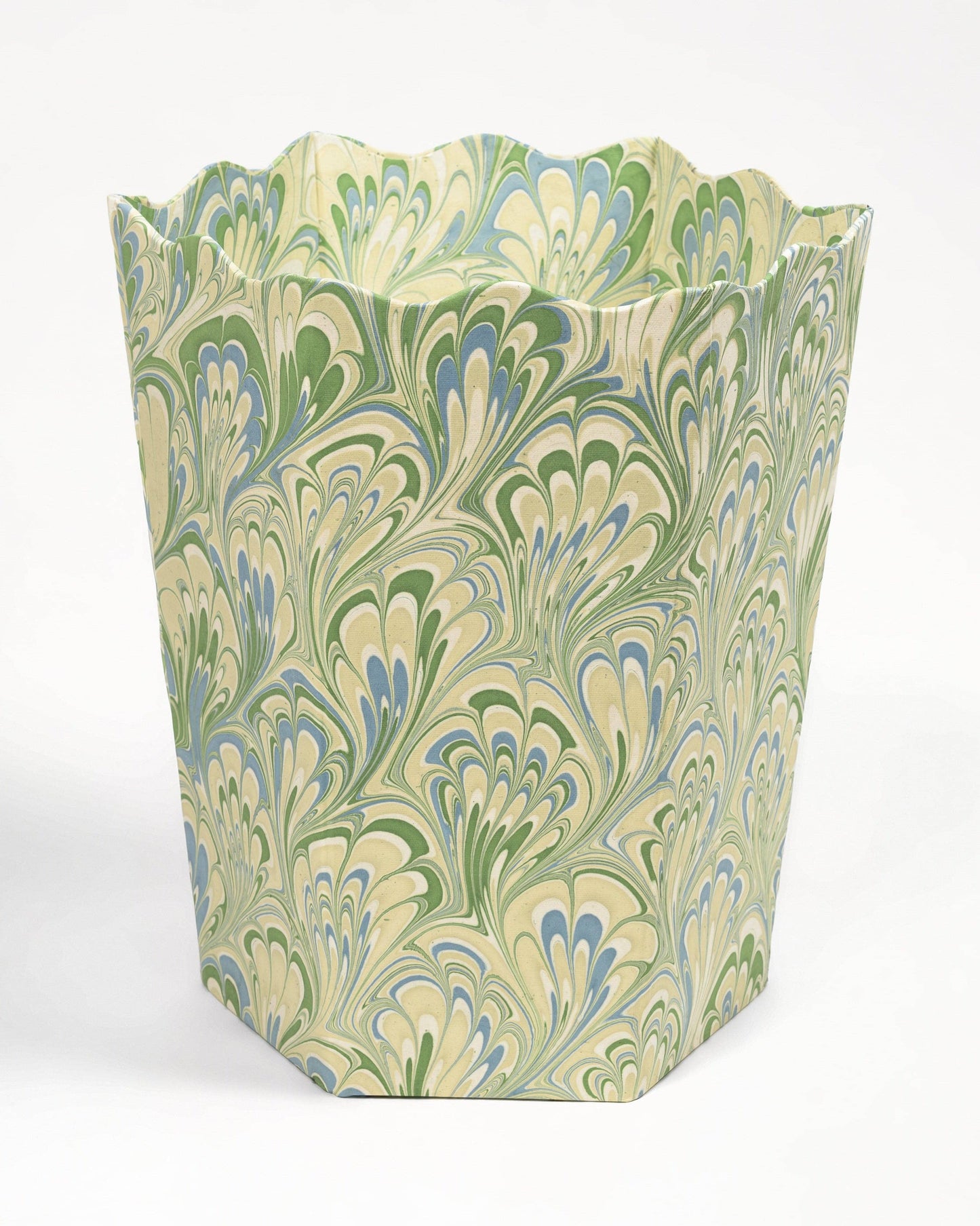 Hand-Marbled Scallop Waste Bin