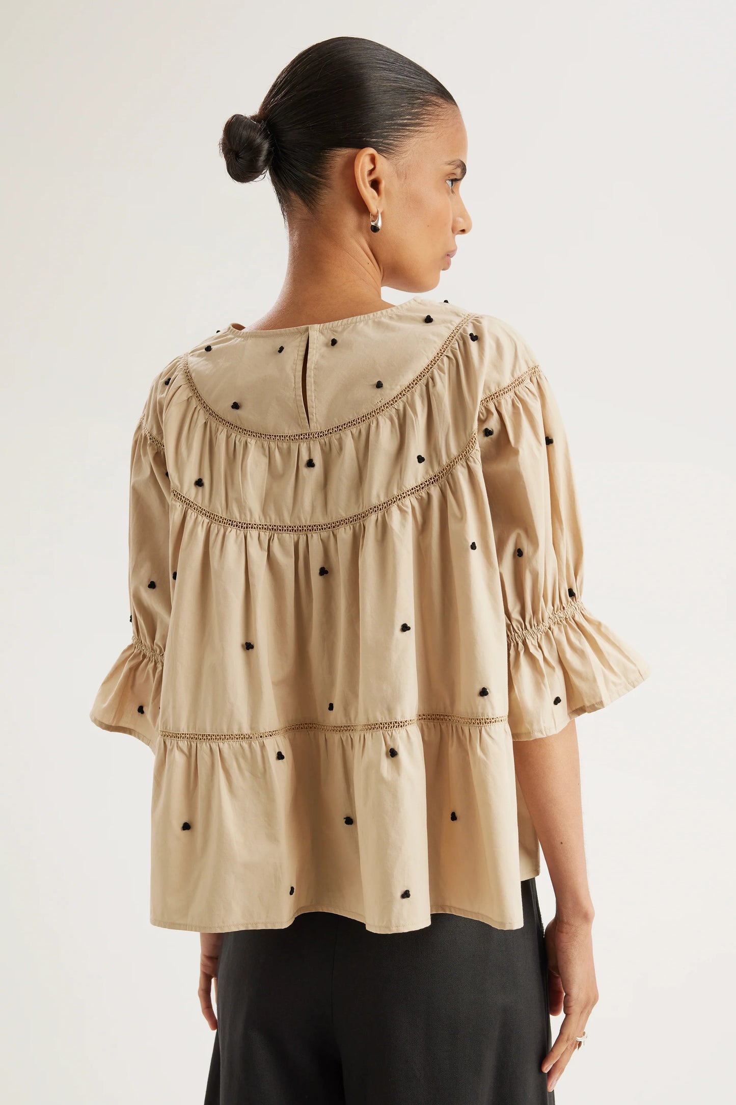 Sol Top with French Knots