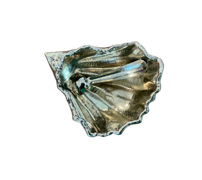Oyster Shell Salt & Pepper Well