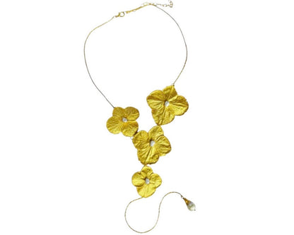 Hydrangea and Pearls Necklace