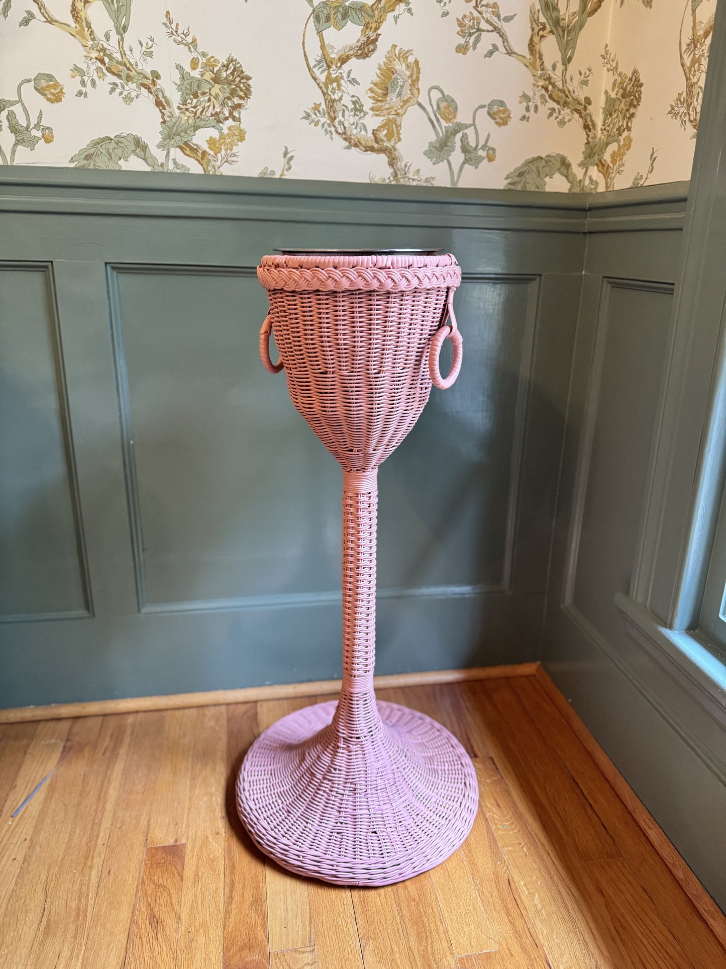 Champagne Stand