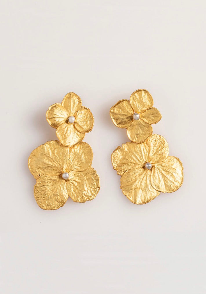 Double Hydrangea and Pearl Earrings