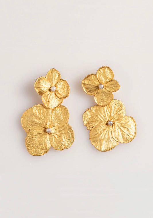 Double Hydrangea and Pearl Earrings