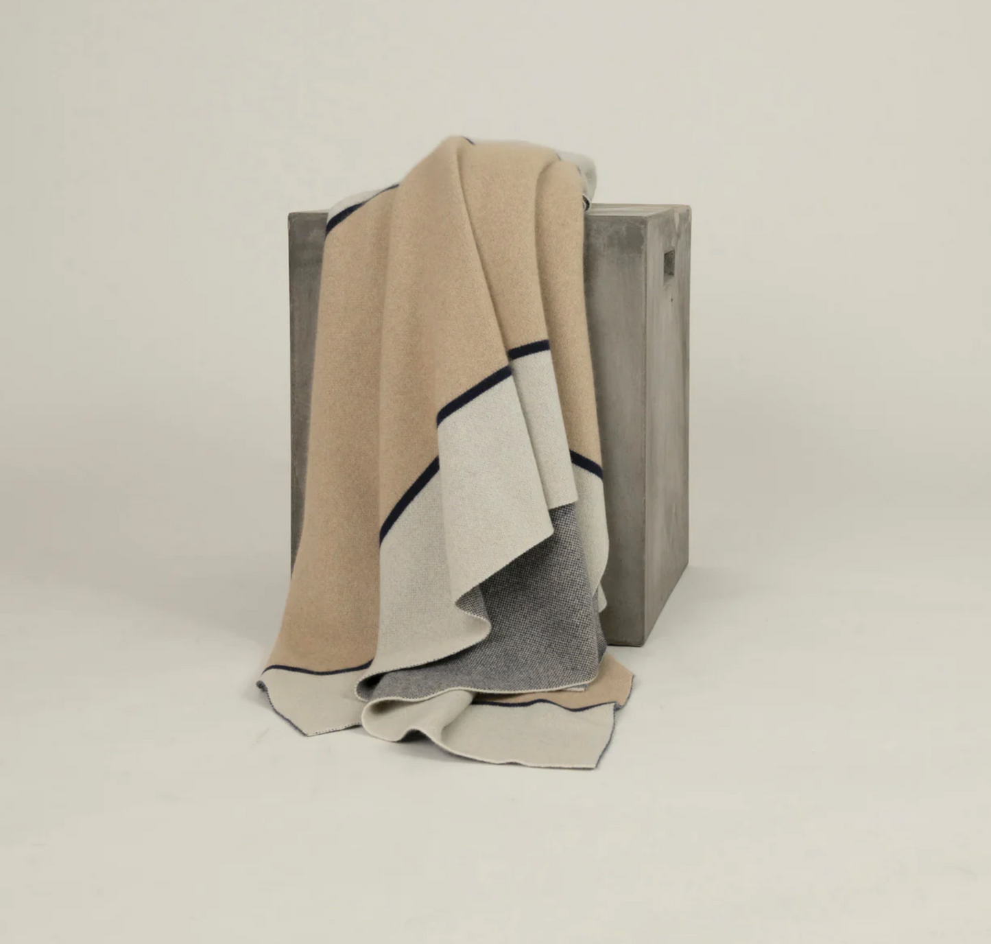 Cashmere Color Filled Throw