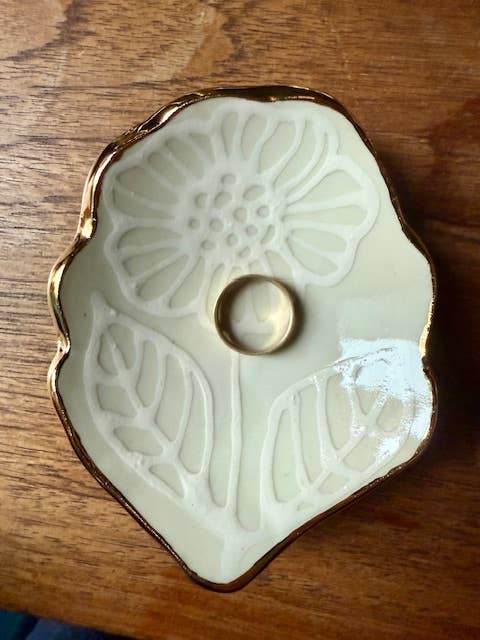 4" Floral Shaped Catchall